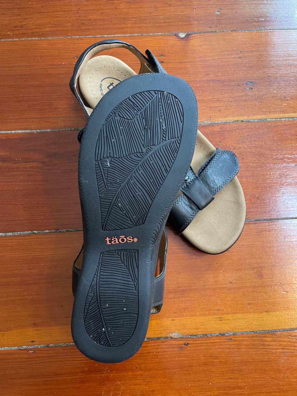 Taos The Show Sandals Black Leather Low T Strap Arch Support Women’s 10 🧡🎀 - Picture 7 of 9